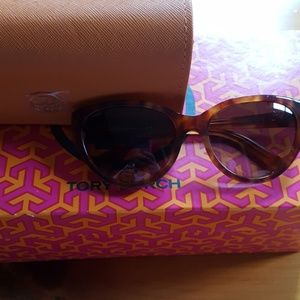 Tory Burch Cateye Tortoise Sunglasses